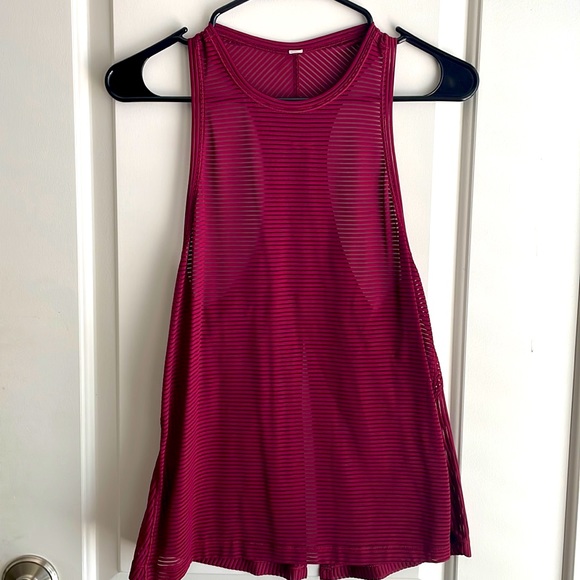 Lululemon Workout Tank - Picture 1 of 3